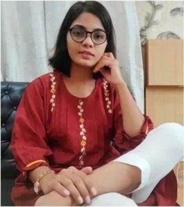 Neha Singh Rathore Biography in Hindi